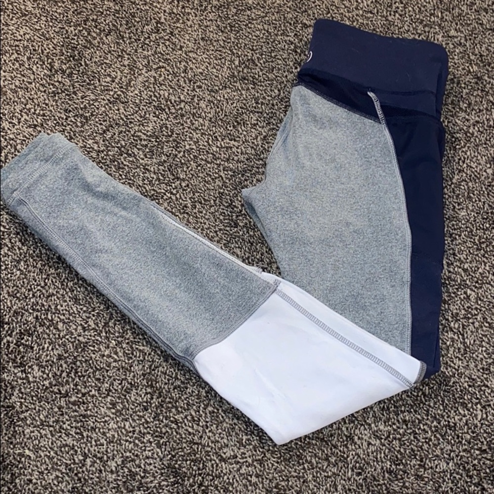 Tri-color workout leggings